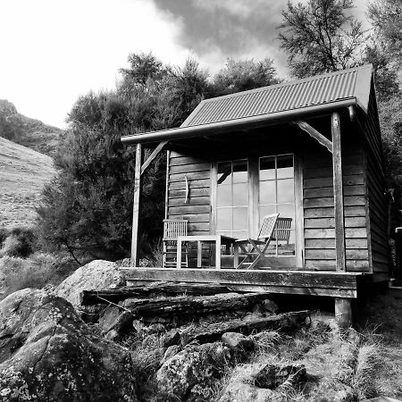 Manaaki Mai, Rustic Retreat Bush Cabin クライストチャーチ エクステリア 写真